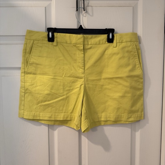 Lands' End Pants - Lands' End Shorts Women's Size 18 Yellow Chino Not Too‎ Low Rise
